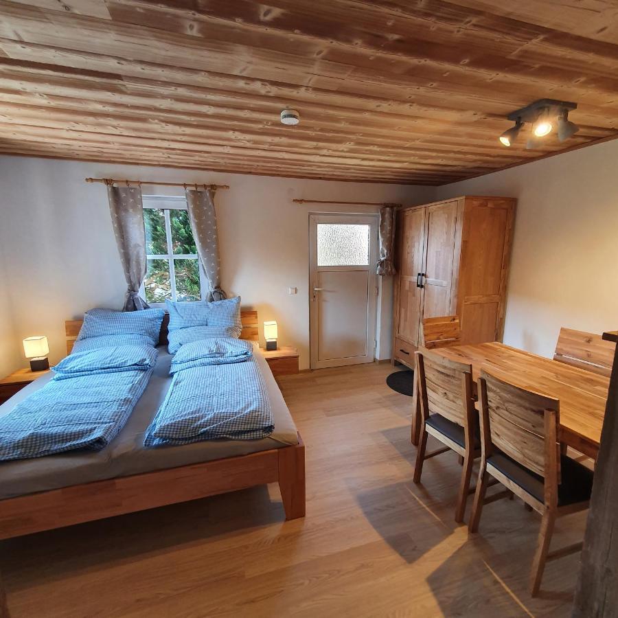 Alte Backstube - Ferienwohnung Huettenstube Und Ferienzimmer Auszeit Erkenbrechtsweiler Zewnętrze zdjęcie