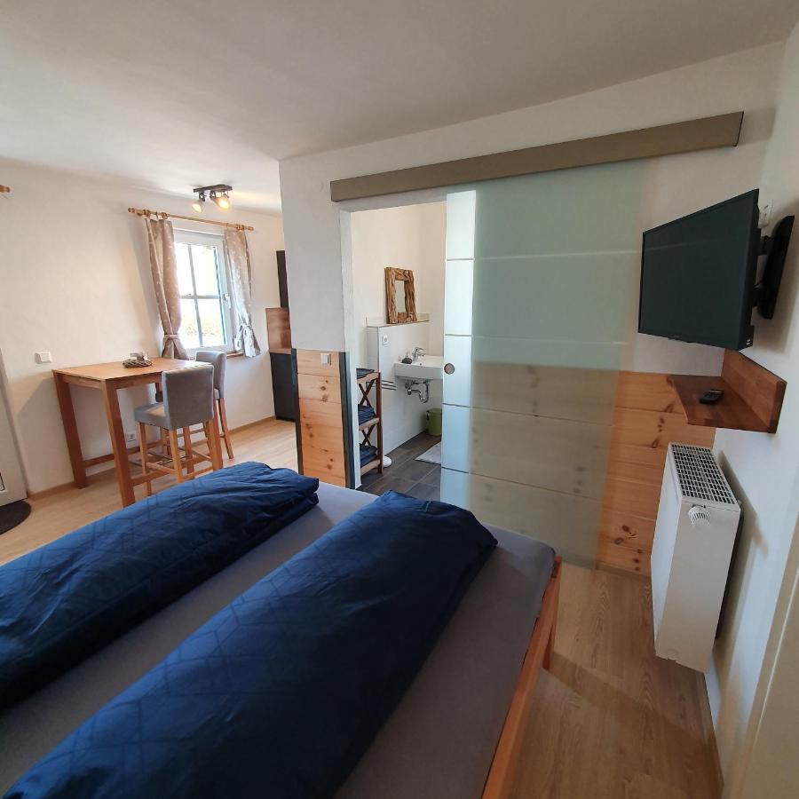 Alte Backstube - Ferienwohnung Huettenstube Und Ferienzimmer Auszeit Erkenbrechtsweiler Zewnętrze zdjęcie